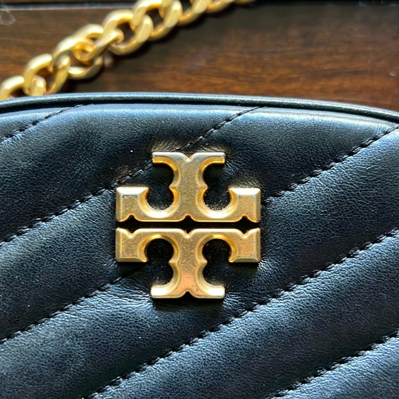 SOLD - Tory Burch Kira Camera Bag - Picture 4 of 8